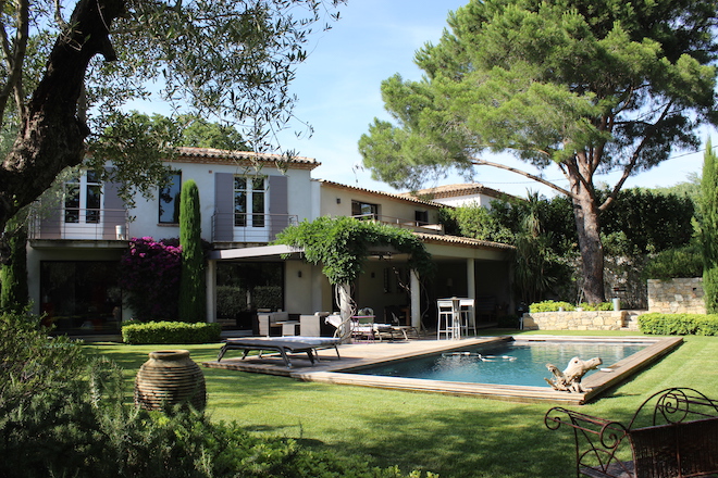 Plus de détail de la villa : GRIS RAMAGE a Saint Tropez