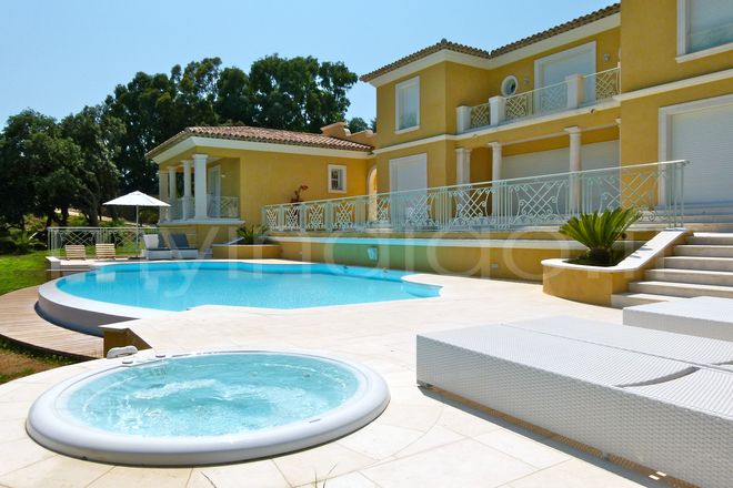 Plus de détail de la villa : LUXITAL a St Tropez