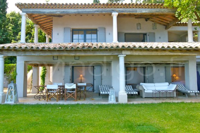 Plus de détail de la villa : GRAND LARGE a St Tropez